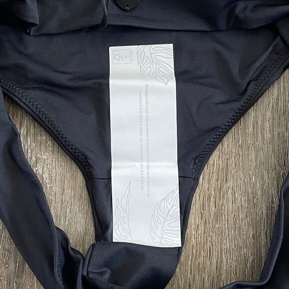 NWT Prana Summer Wave Bottom in Black - Size: XS - Picture 8 of 10